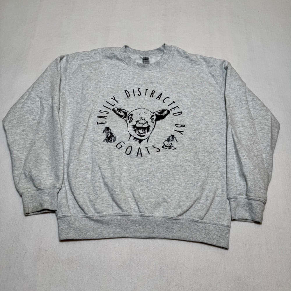 Gildan Heavy Blend Gray Easily Distracted By Goats Graphic Sweatshirt Medium